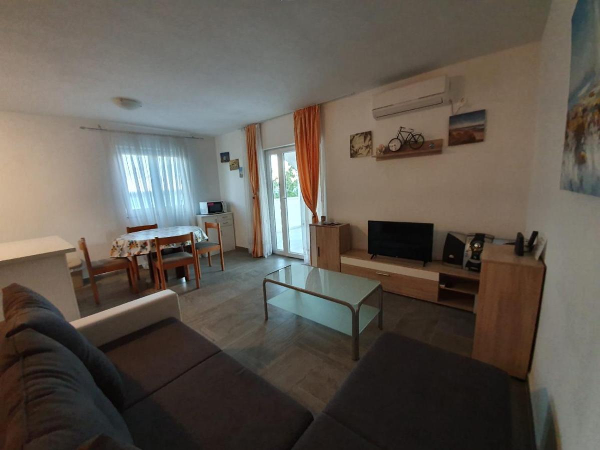 מסלניקה Apartmani Lucija מראה חיצוני תמונה
